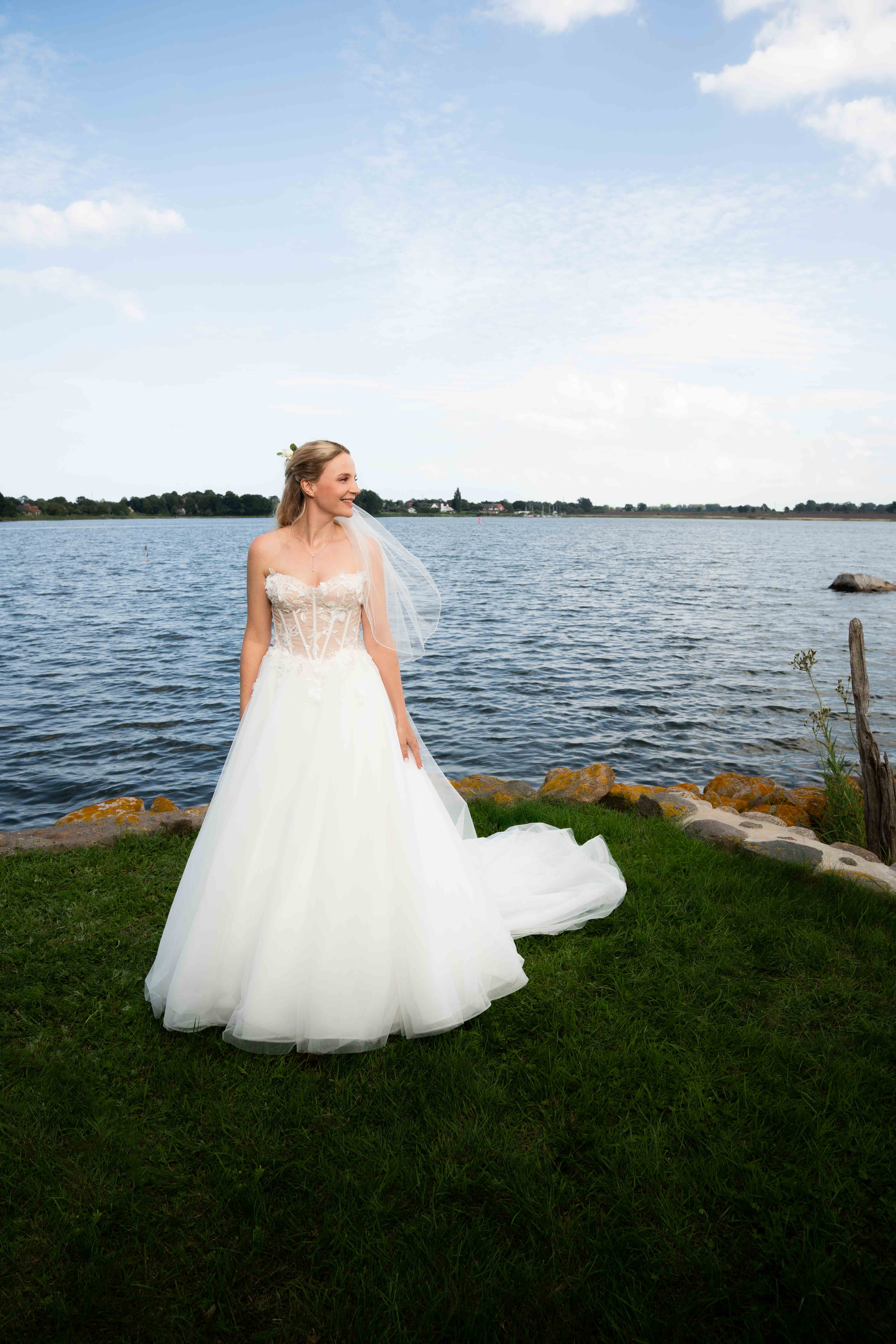 Hochzeitsfotograf Sara & Laurenz – intime Aufnahme des Brautpaars